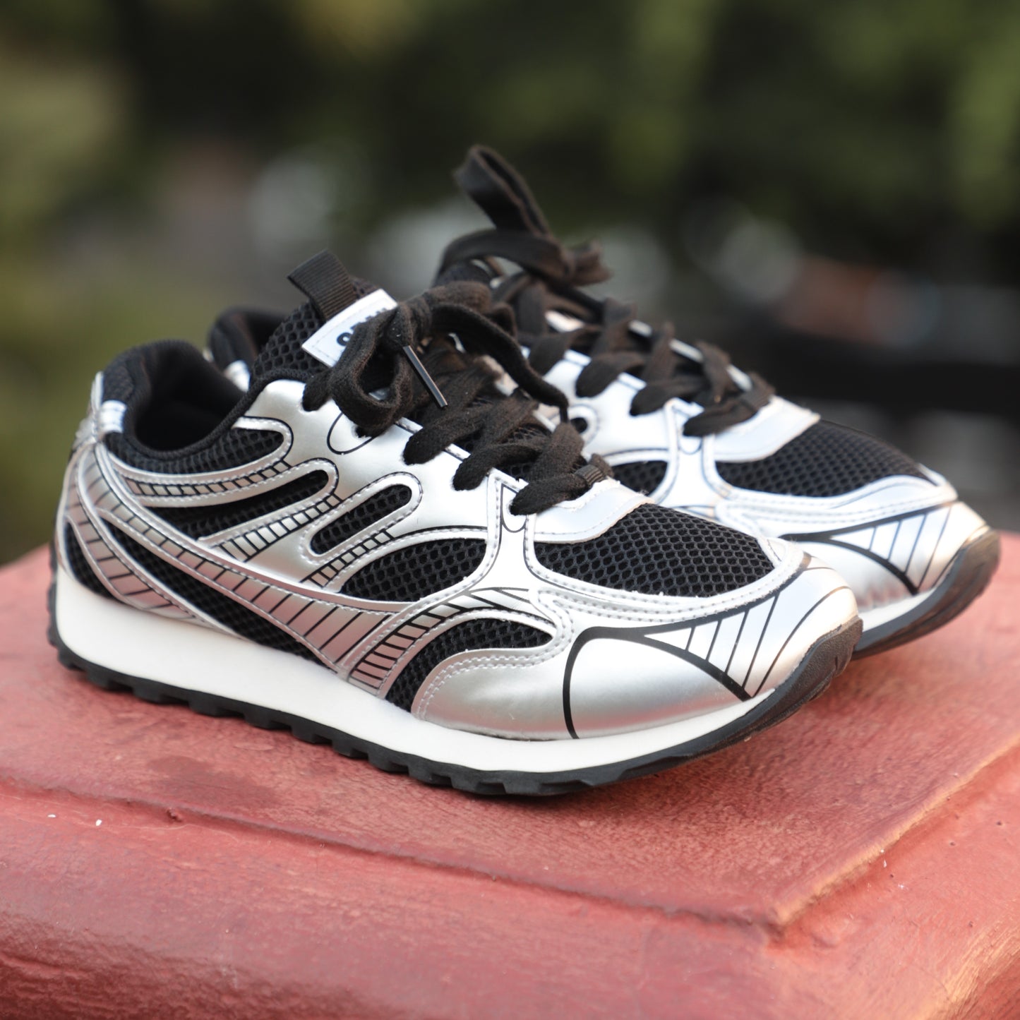 New Women's Casual Elevated Sneakers