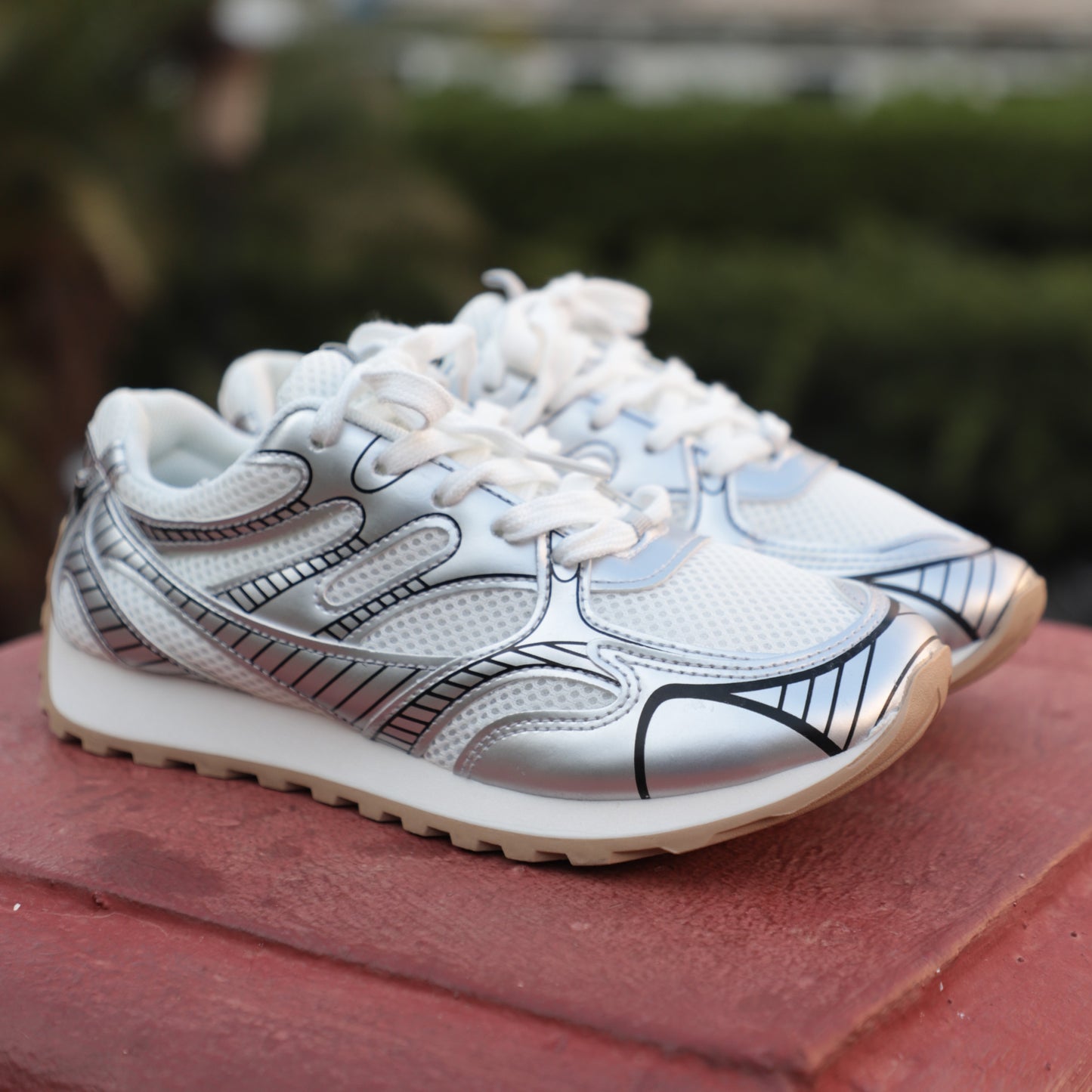 New Women's Casual Elevated Sneakers