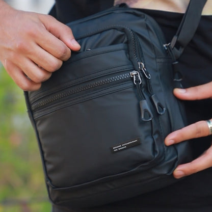 Sacoche Multifonction imperméable a grande capacité avec 6 poche zip