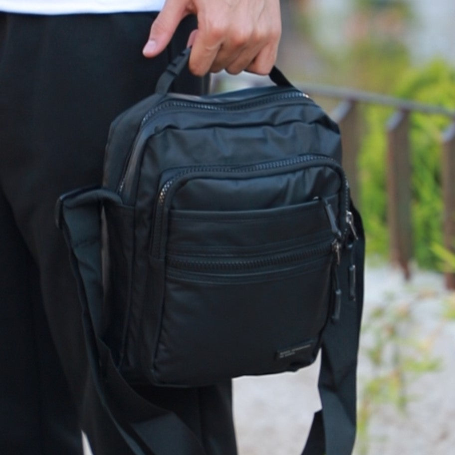 Sacoche Multifonction imperméable a grande capacité avec 6 poche zip