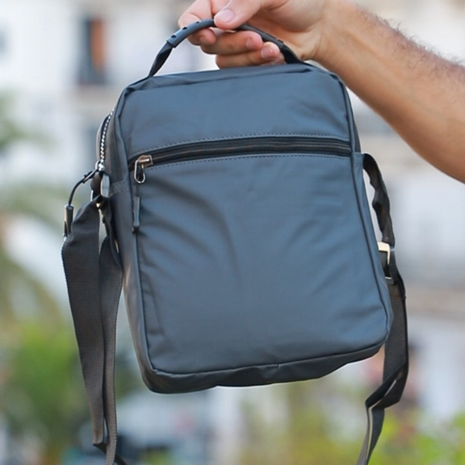 Sacoche Multifonction imperméable a grande capacité avec 6 poche zip